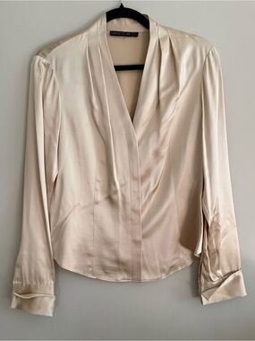 Vintage 100% Silk Lafayette 148 New York Champagne V-Neck Long Sleeve Blouse